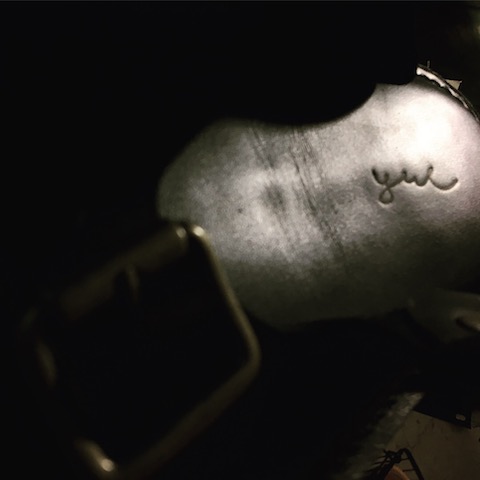 “雙釦手工室外拖鞋”