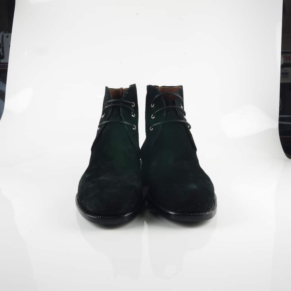 “黑色麂皮手工三孔查卡靴”=""