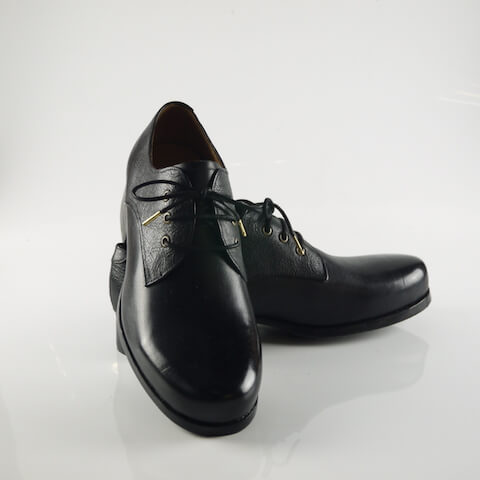 女用黑色拼接德比皮鞋