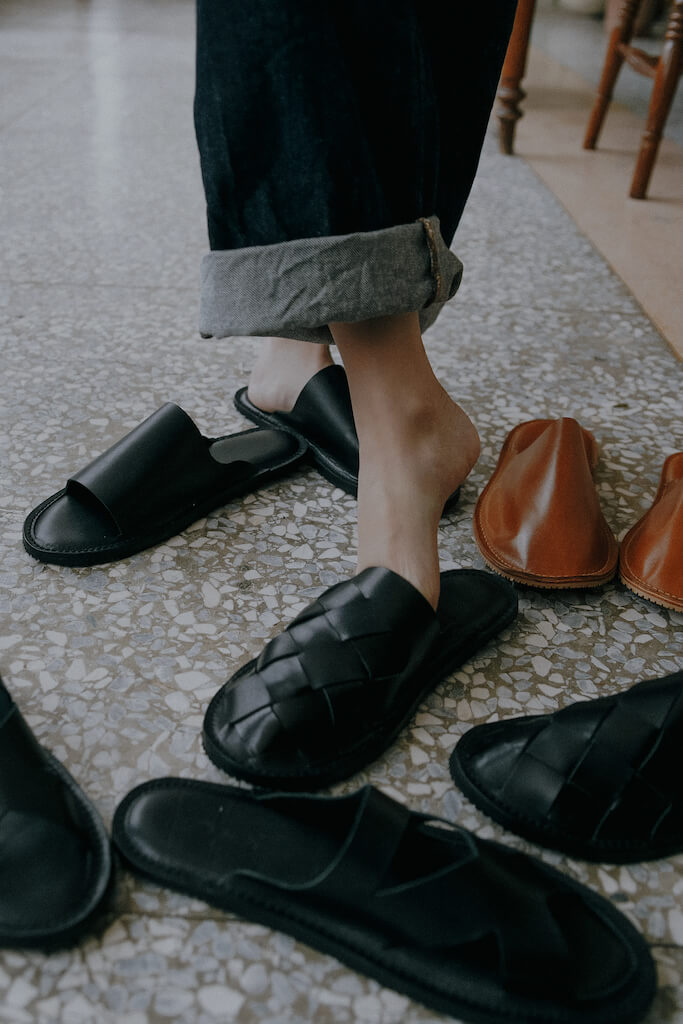 YWC 牛皮室內拖鞋 編織款