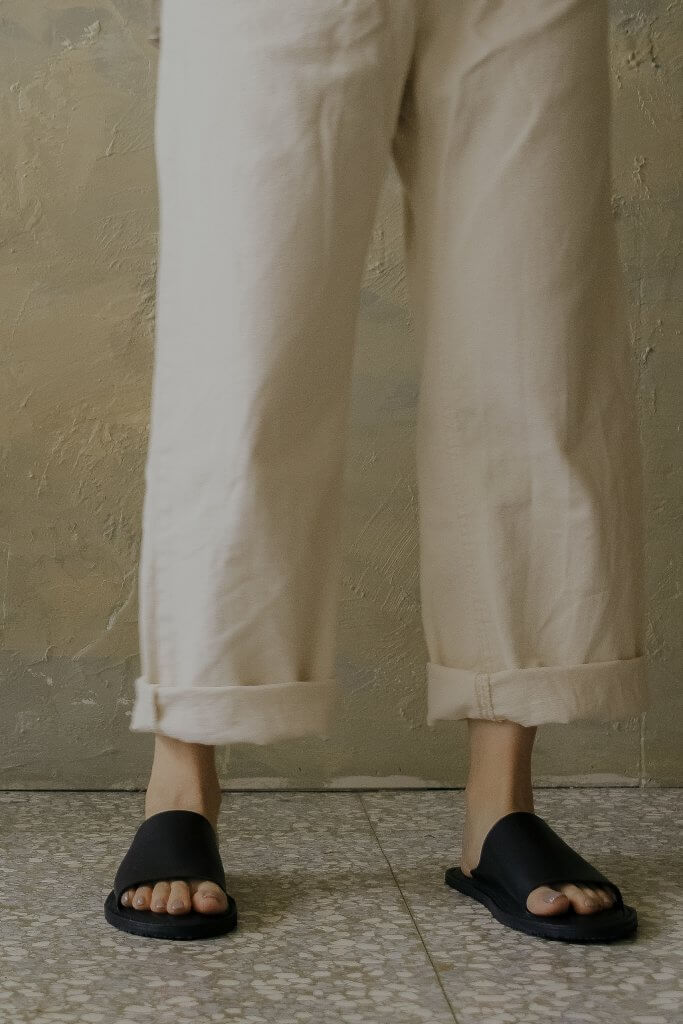 YWC 牛皮室內拖鞋 開口款