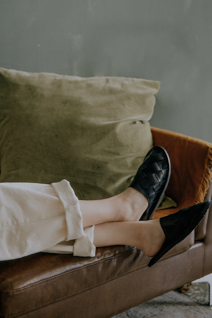 YWC 牛皮室內拖鞋 編織款