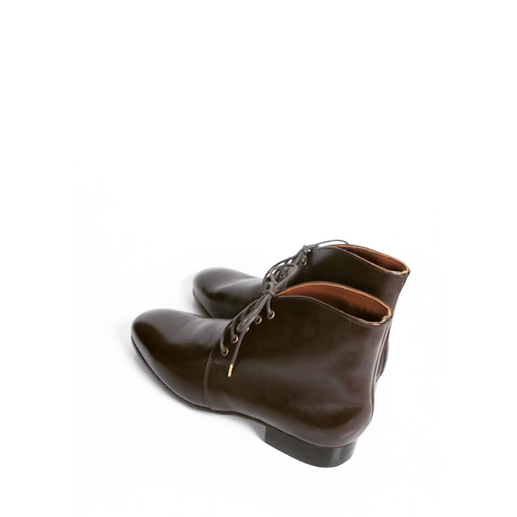 YWC 咖啡紅五孔查卡靴