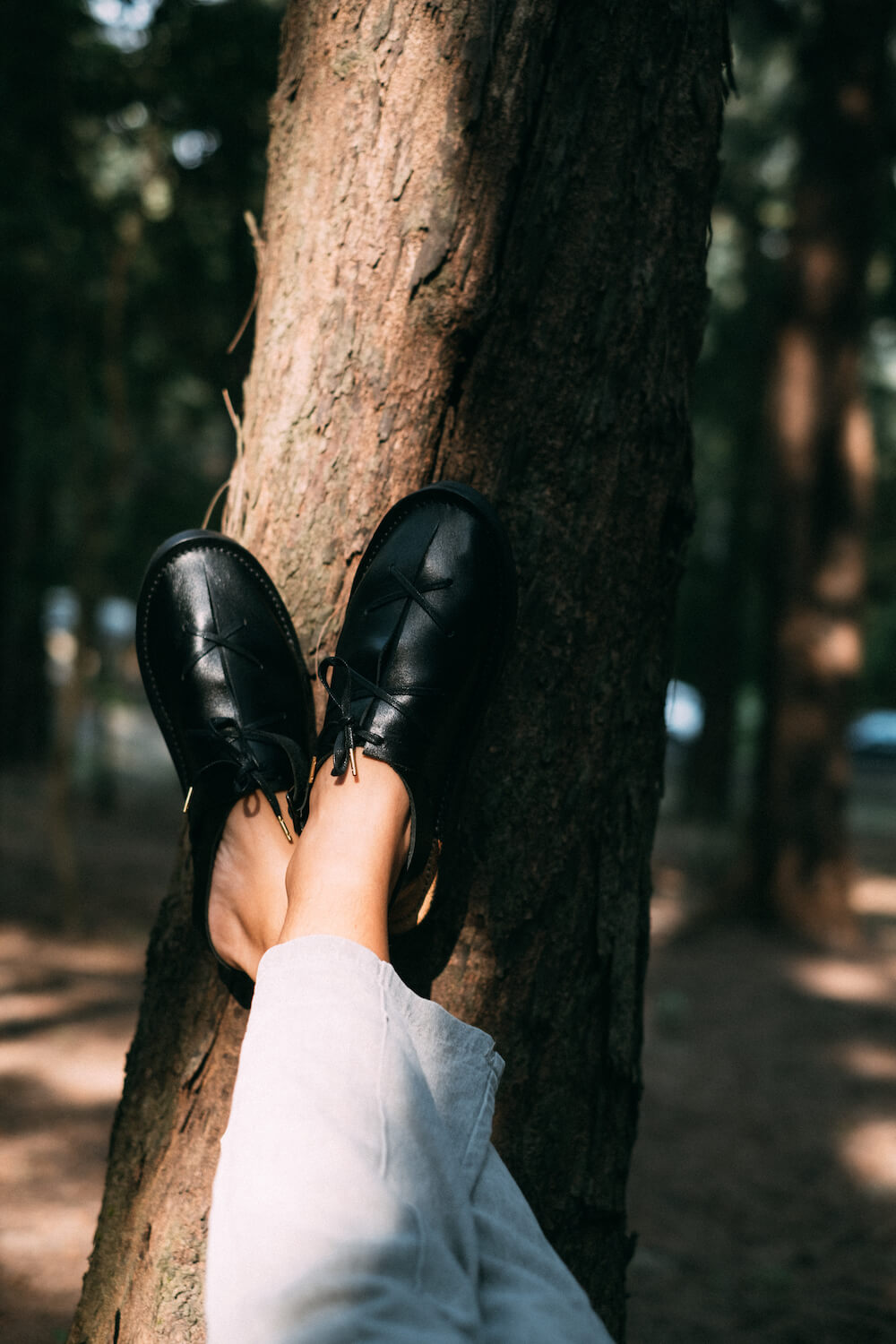 YWC 鞋帶款室外拖鞋